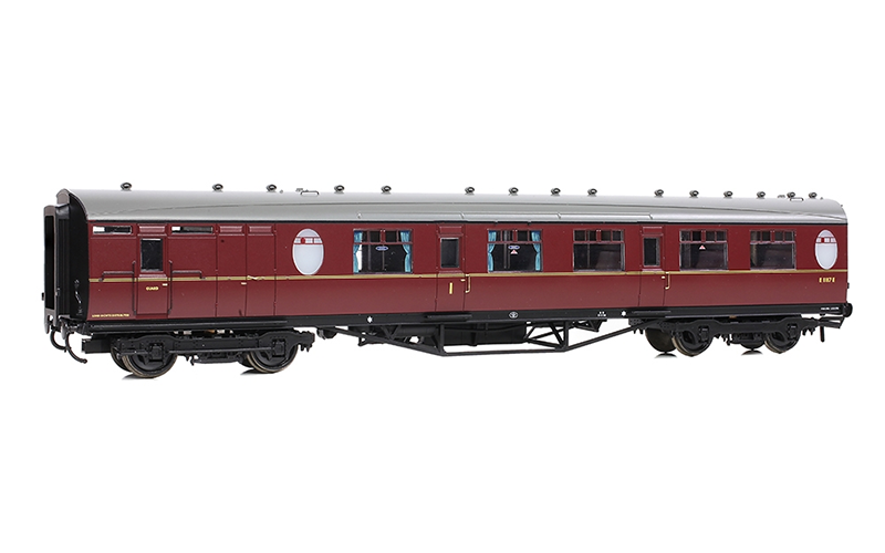 Bachmann Branchline 34-437 LNER Thompson Brake Composite Corridor BR Maroon OO Scale