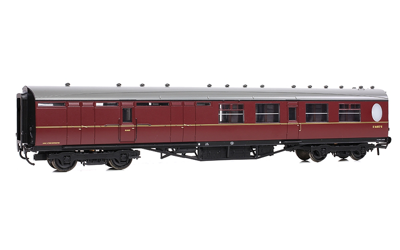 Bachmann Branchline 34-462 LNER Thompson Brake Second Corridor BR Maroon OO Scale