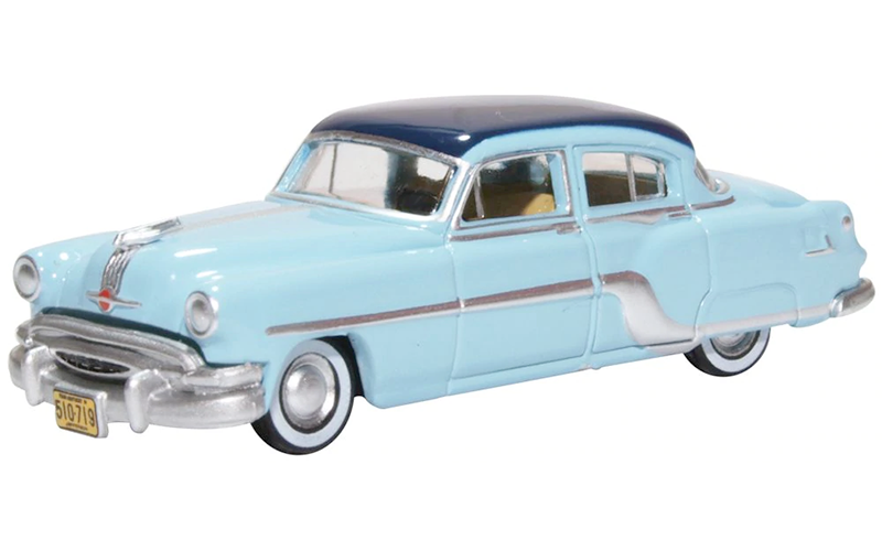 Oxford 87PC54001 Pontiac Chieftan 4 Door 1954 Mayfair Blue/San Marino Blue HO Scale