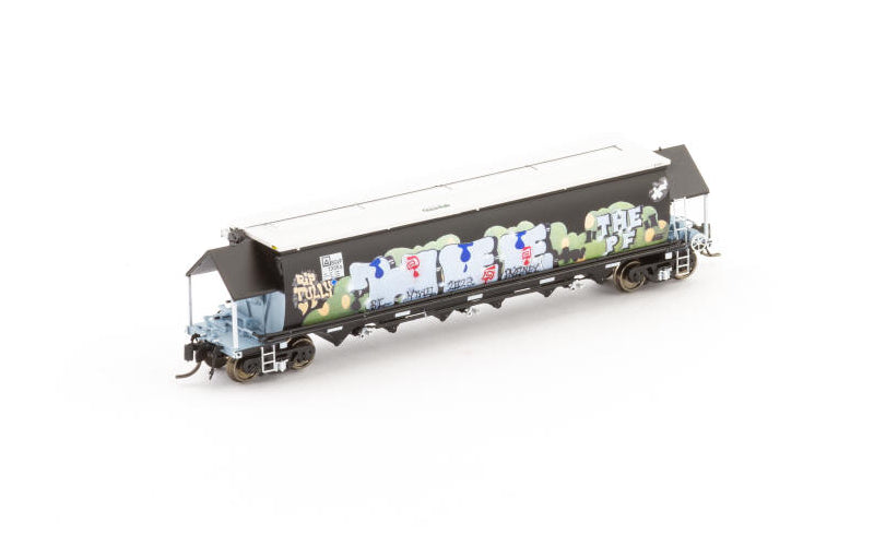 Auscision NNGH-20 BGVF Grain Hopper SSR Black with SSR Logo & Graffiti Single Wagon N Scale