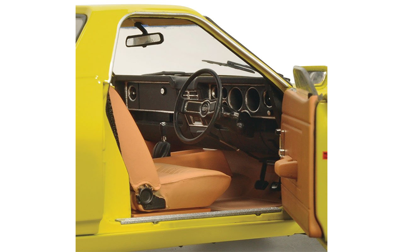 Classic Carlectables 18799 Ford XC Utility Pine n Lime 1:18 Scale