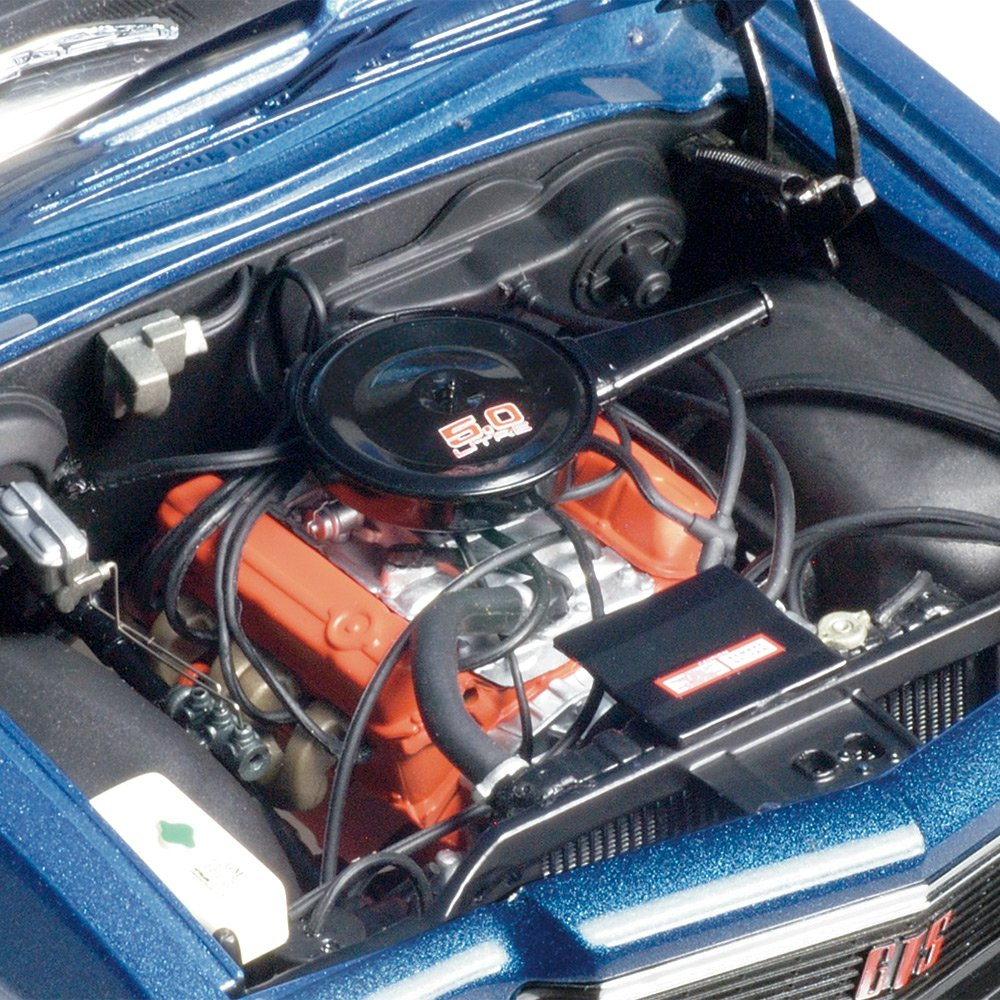 Classic Carlectables 18820 Holden HJ Monaro GTS Coupe Deauville Blue 1:18 Scale