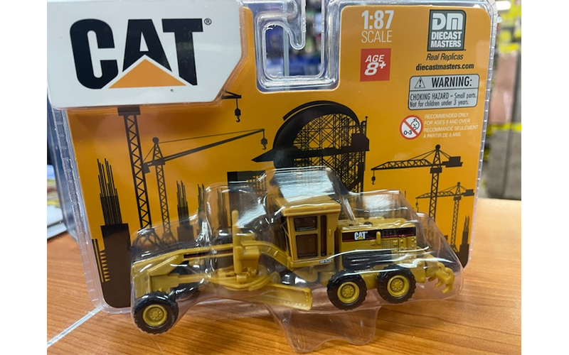 Diecast Masters CAT® 84403 CAT® 163H Motor Grader HO Scale