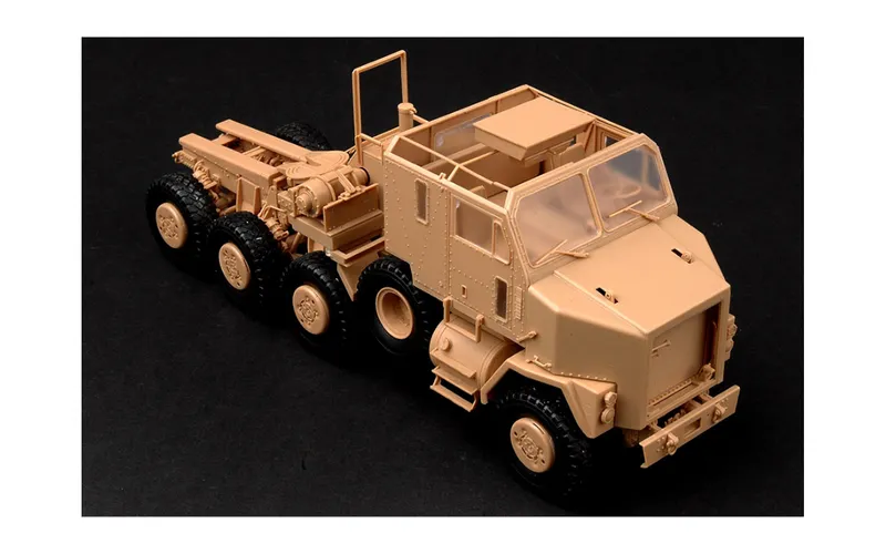 HobbyBoss M1070/M1000 Truck Tractor Heavy Equipment Transporters 1:35 Scale