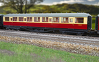 Hornby R40458 BR Gresley Corridor E11010E Third Class Coach OO Scale