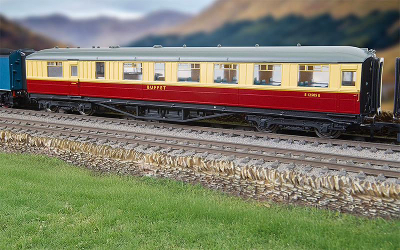 Hornby R40459 BR Gresley Corridor E12505E Buffet Car OO Scale
