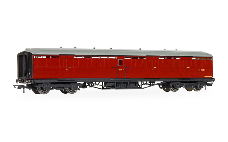 Hornby R40461 BR Gresley Corridor E70448E Passenger Brake Coach OO Scale