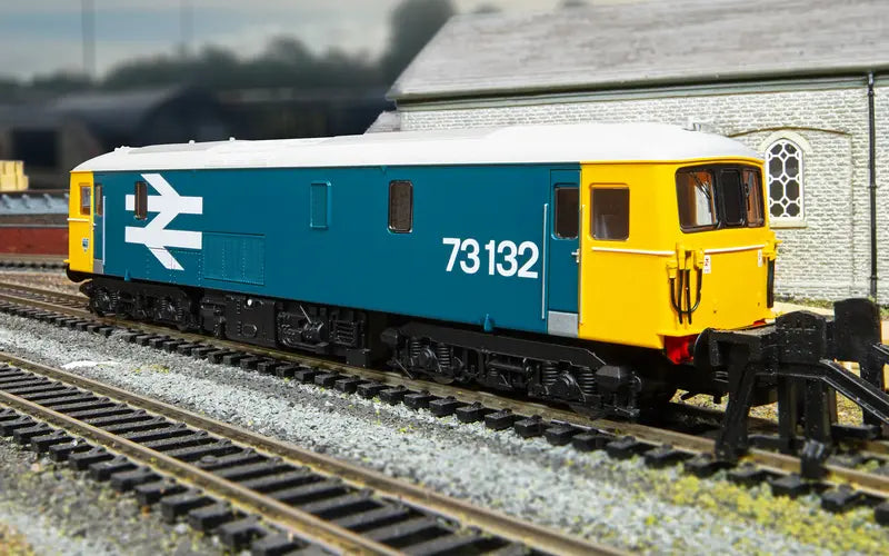 Hornby R30431 RailRoad: Class 73 BR 73132 OO Scale