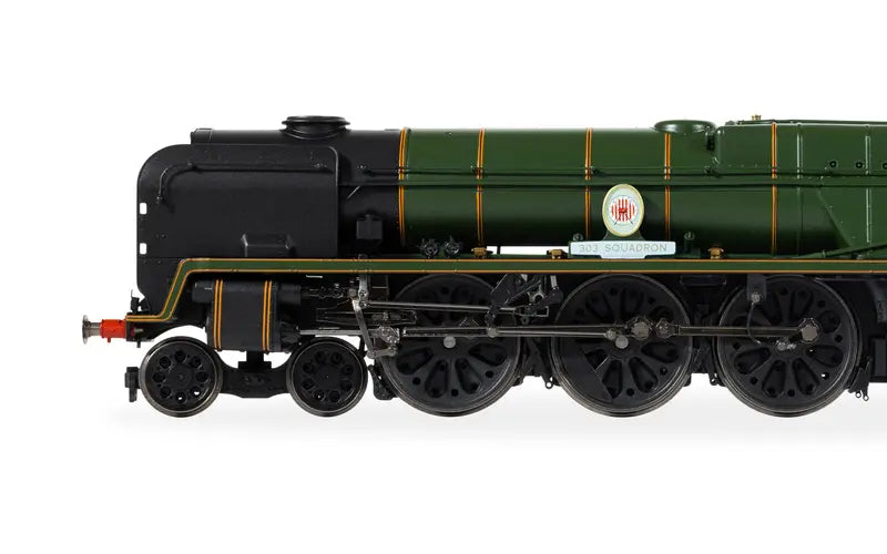 Hornby R30485 BR Battle of Britain Class (Rebuilt) '303 Squadron' 34053 OO Scale
