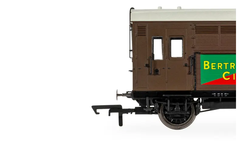 Hornby R60278 BR Bertram Mills Circus 707 Horse Box OO Scale