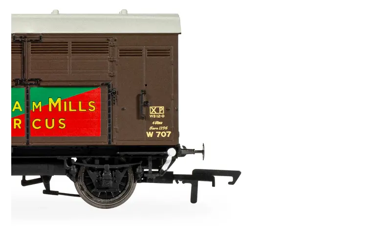 Hornby R60278 BR Bertram Mills Circus 707 Horse Box OO Scale
