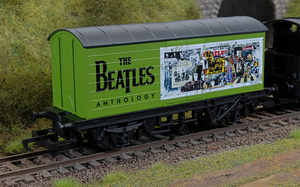 Hornby R60315 The Beatles Anthology 3 Wagon OO Scale