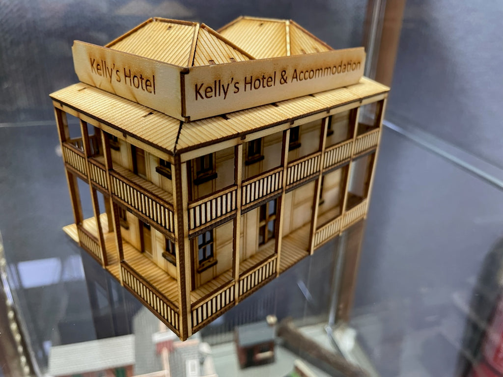 Micro Buildings HO00902 Shamrock Hotel HO Scale