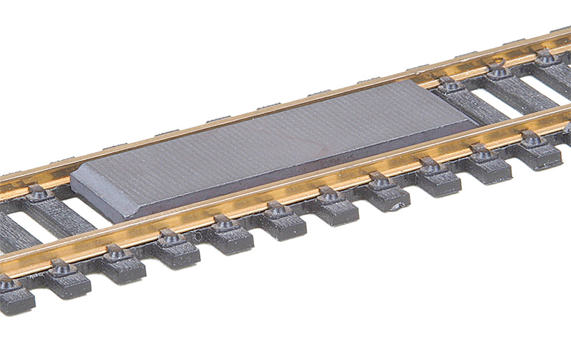 Kadee #321 Between-the-Rails Code 100 Delayed-Action Magnetic Uncoupler HO Scale