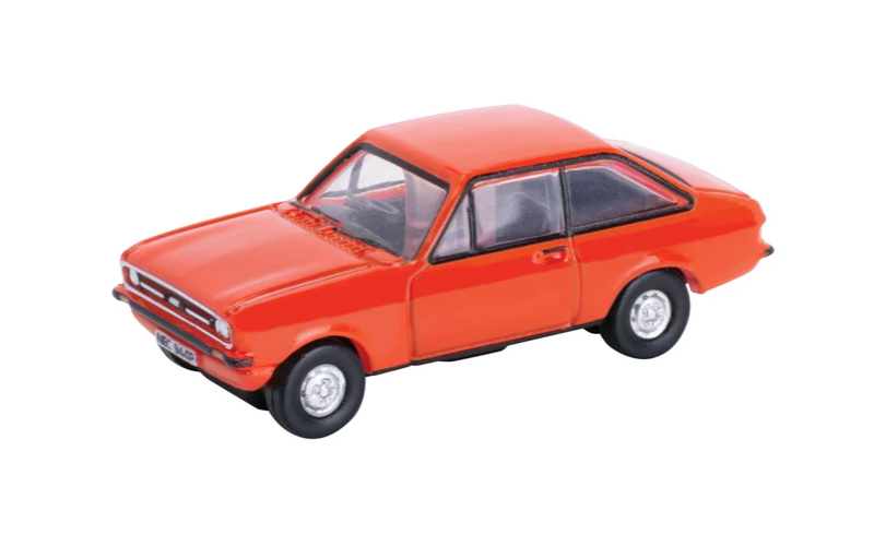 Oxford NESC001 Ford Escort Mk2 Canival Red N Scale
