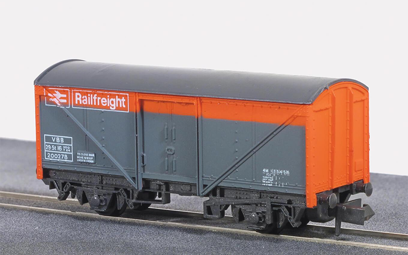 Peco Quality Line Wagons NR-12R Railfreight Van N Scale