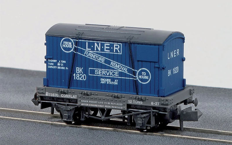 Peco Quality Line Wagons NR-23 LNER Furniture Removals Conflat Wagon with Container N Scale