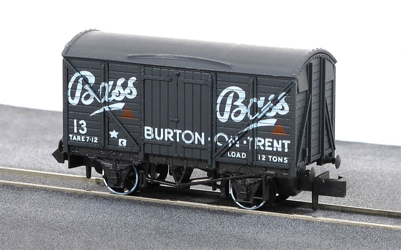 Peco Quality Line Wagons NR-P131 Bass Box Van No.13 N Scale
