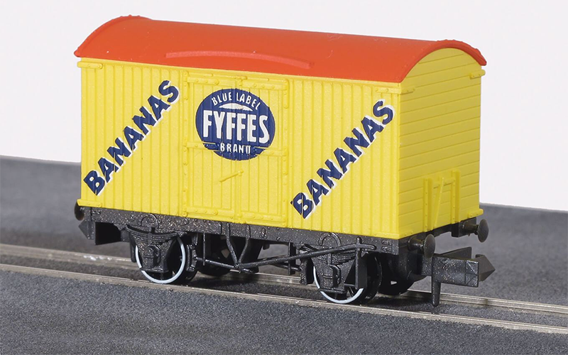 Peco Quality Line Wagons NR-P140 Fyffes Bananas Refrigerated Van N Scale
