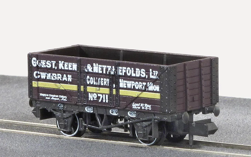 Peco Quality Line Wagons NR-P411 GKN No 711 7 Plank Wagon N Scale