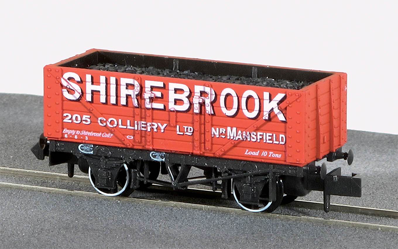 Peco Quality Line Wagons NR-P413 Shirebrook Coal 7 Plank Wagon N Scale