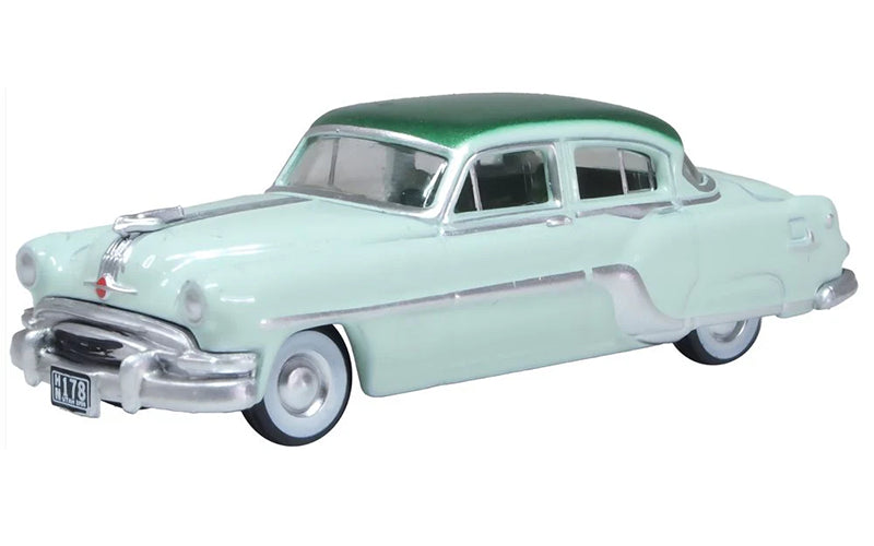 Oxford 87PC54005 1954 Pontiac Chieftain 4 Door Shannon Green/Brookmere Green HO Scale