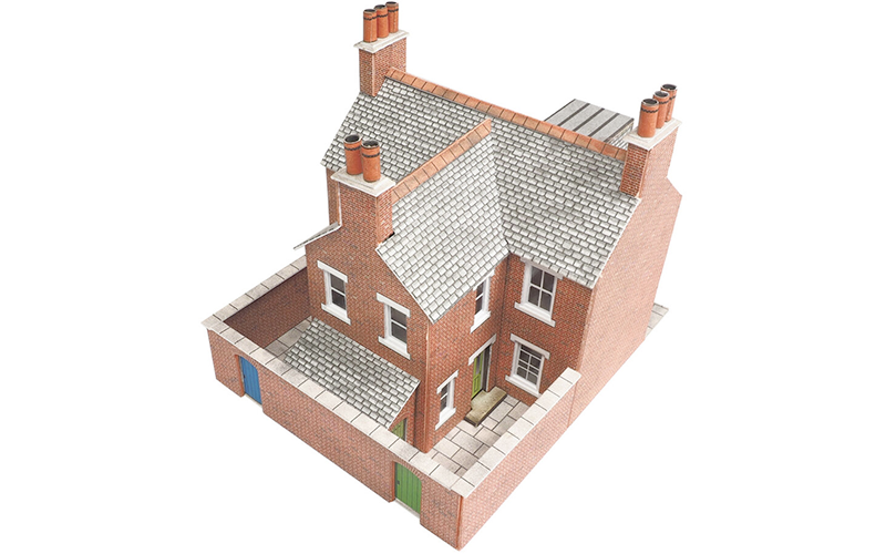 Metcalfe PN103 Terrace Houses in Red Brick N Scale