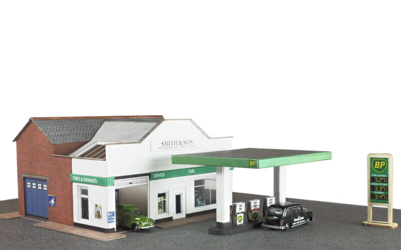 Metcalfe PN181 Service Station N Scale