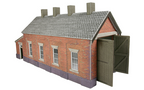 Metcalfe PO331 Engine Shed Red Brick Single Track OO/HO Scale