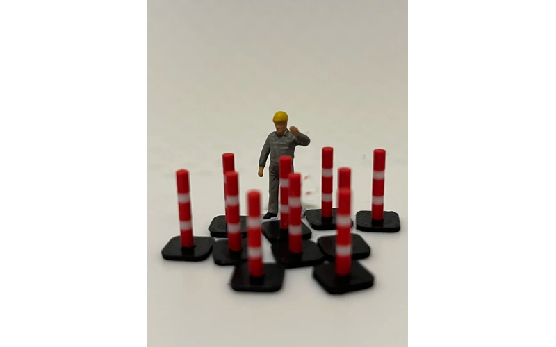 Panther Precision Models Traffic Bollards (Qty 8) HO Scale