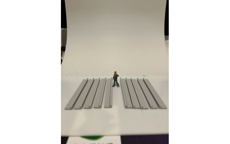 Panther Precision Models Barrier Kerb & Channel Straight (Qty 10) HO Scale