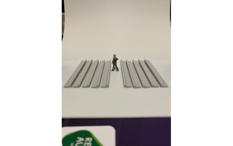 Panther Precision Models Barrier Kerb & Toe Straight (Qty 10) HO Scale