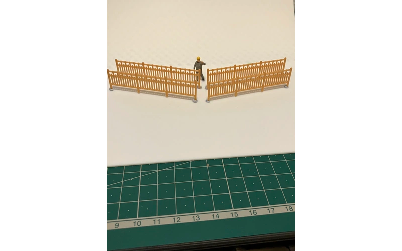Panther Precision Models Brown Station Fence Type 1 (Qty 4) HO Scale
