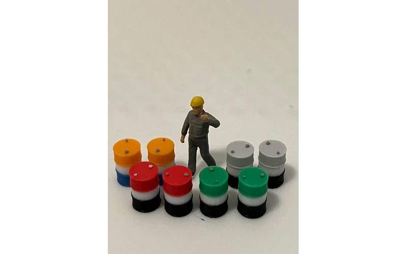 Panther Precision Models 4 x 2 Tri Colour Set 200 Ltr Drum (Qty 8) HO Scale