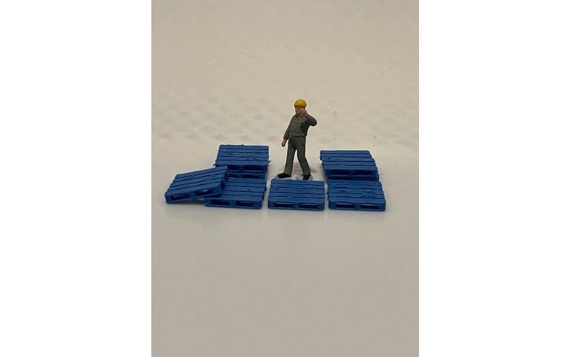Panther Precision Models Blue Europallet (Qty 8) HO Scale