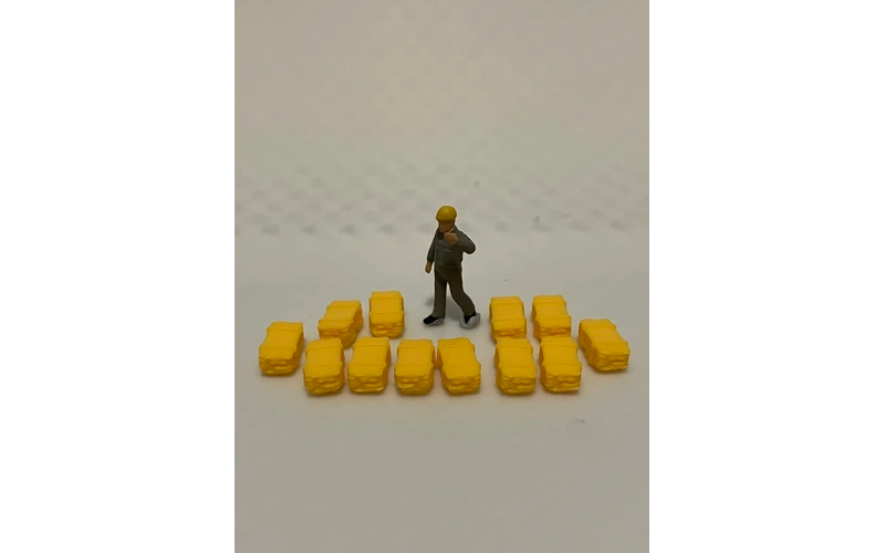 Panther Precision Models Yellow Small Straw Bale (Qty 12) HO Scale