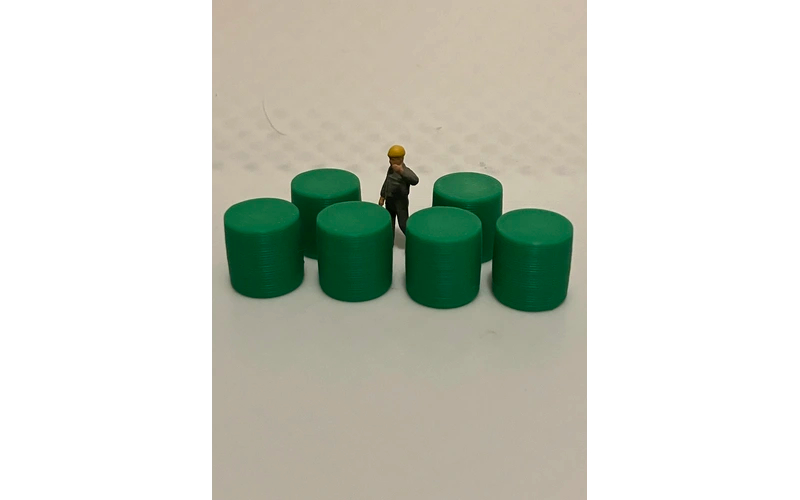 Panther Precision Models Green 4x4 Round Hay Bale (Qty 6) HO Scale