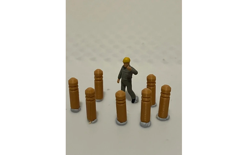 Panther Precision Models Landscape Timber Round Post (Qty 7) HO Scale