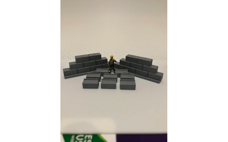 Panther Precision Models Grey Kinka Block Retaining Wall Set (Qty 28) HO Scale