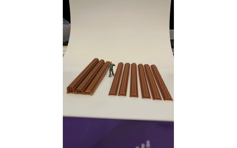 Panther Precision Models Cargo Load 8M Long Sheet Pile (16 Pieces) HO Scale