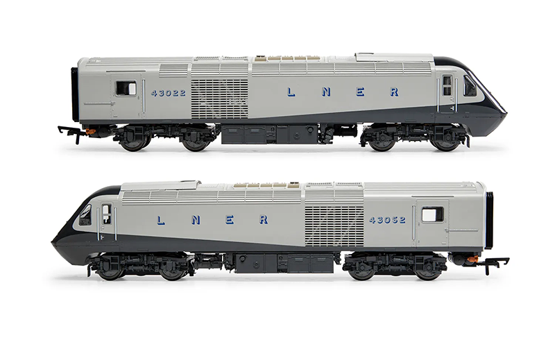 Hornby R30215 HM Queen Elizabeth II Platinum Jubilee HST Train Pack DC/DCC Ready OO Scale